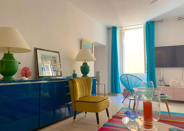 Spacieux Et Confortable T3 Au Centre D *