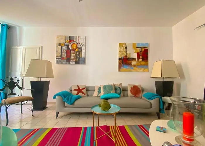 Apartment Spacieux Et Confortable T3 Au Centre D